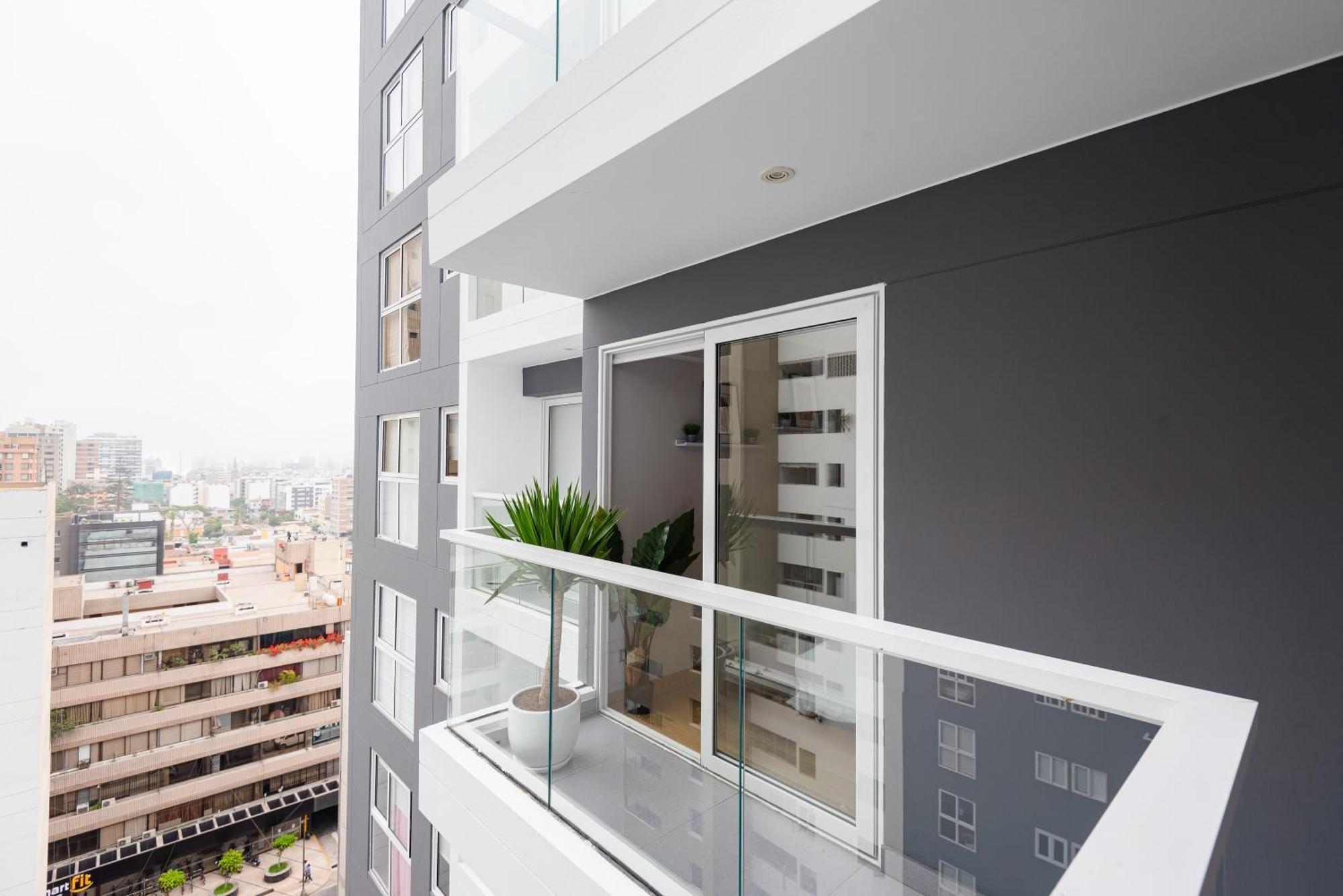 Skyliving Towers Apartments - Peru Лима Экстерьер фото