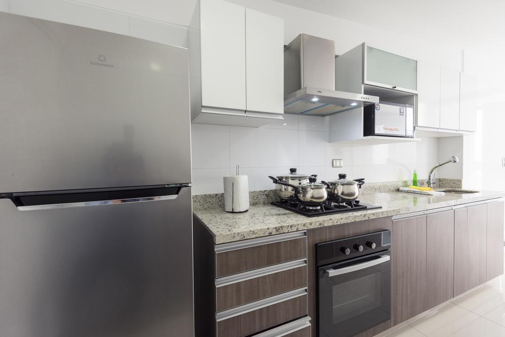 Skyliving Towers Apartments - Peru Лима Экстерьер фото